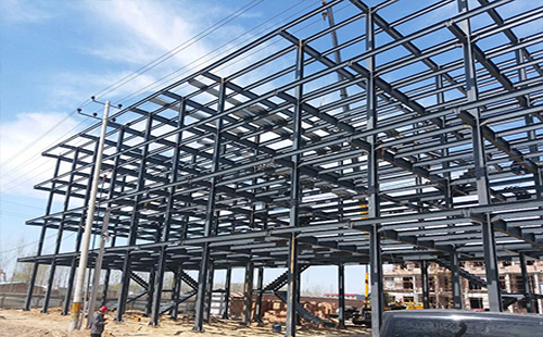 峪泉镇甘肃钢结构厂房屋面选材指南：确保性能与经济性的完美结合